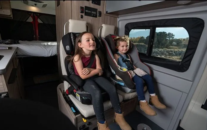 Cadeirinhas Infantis Também São Obrigatórias em Motorhomes